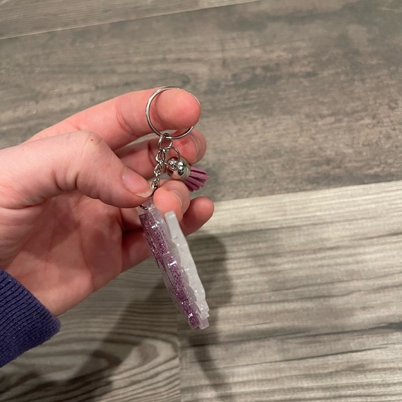 🎉🎉7x HP🎉🎉 Handmade Paw w/ Wings Keychain - Picture 3 of 6